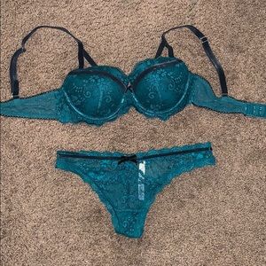 Green laced bra with matching panty